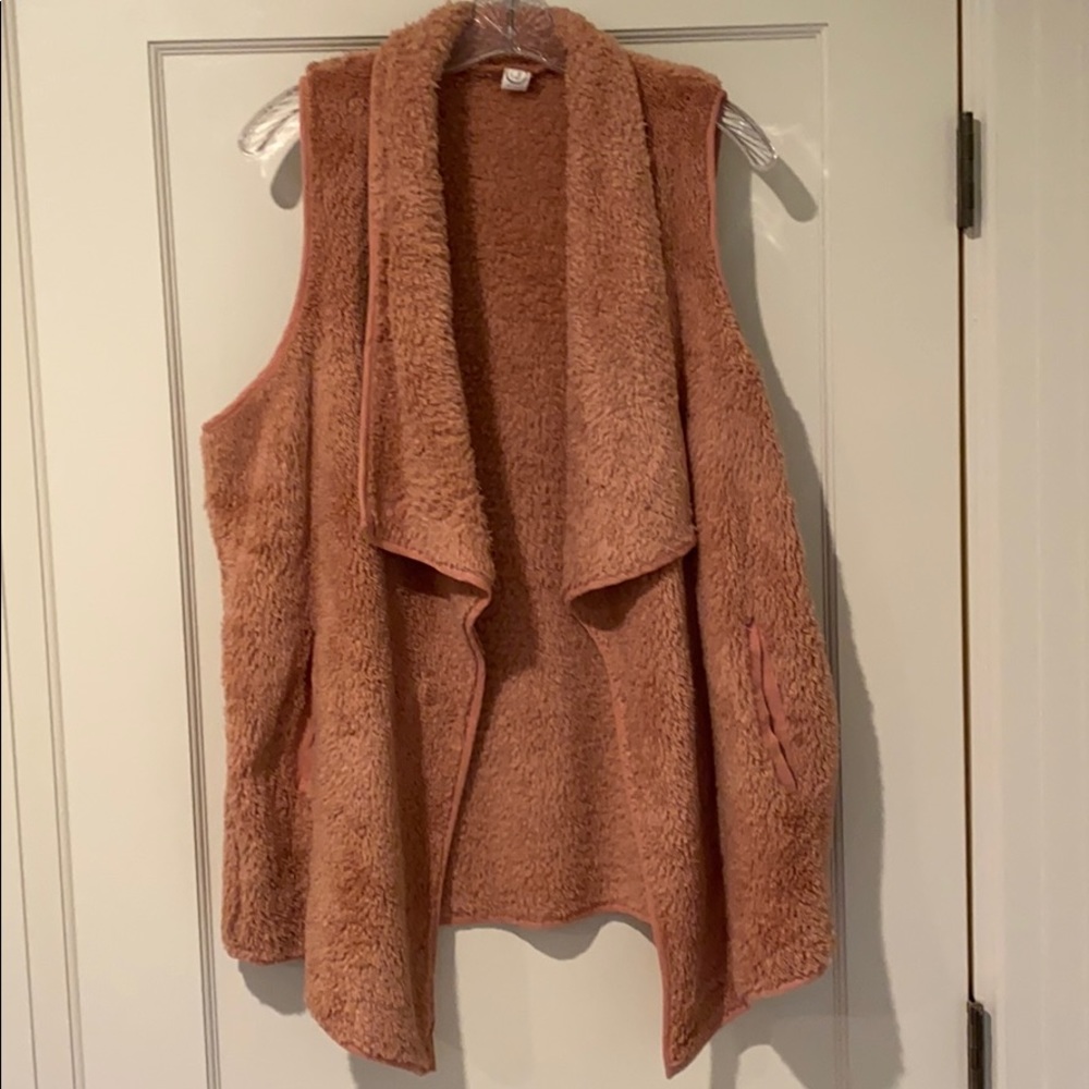 Cozy sleeveless sweater cardigan